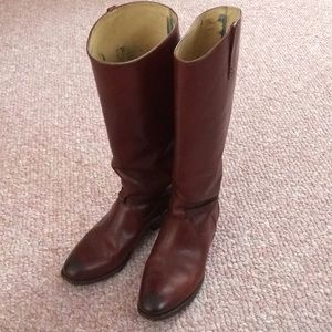 Frye Lindsay plate boots